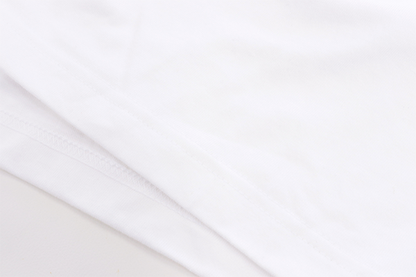 Tシャツの生地のアップ、裾の部分